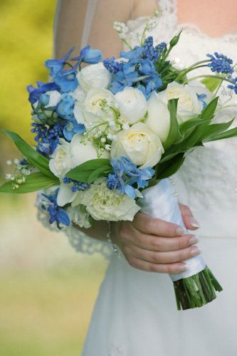blue-and-white-bouquet.jpg